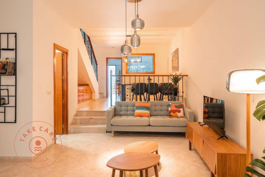 Spacious Home With Lovely Garden - Tcm 林孔-德拉维多利亚 外观 照片
